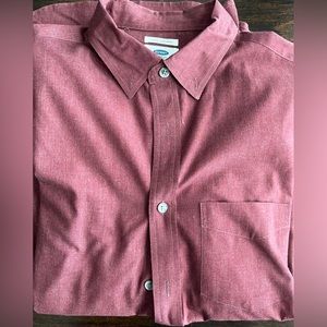 Men’s Long Sleeve Button Down 
Size M 
Front Pocket 
Only Ever Dry-Cleaned